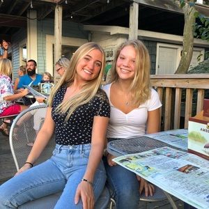 Meet your Posher, Jaci